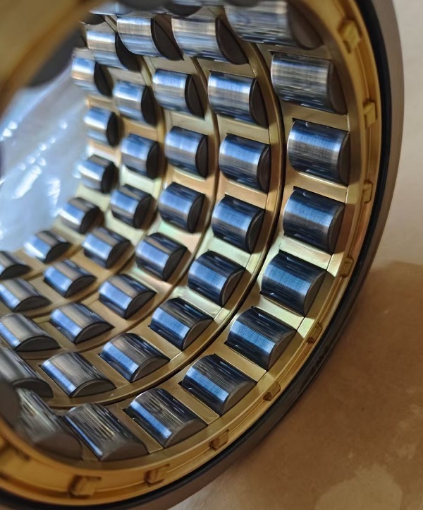 Four-Row Tapered Roller Bearings